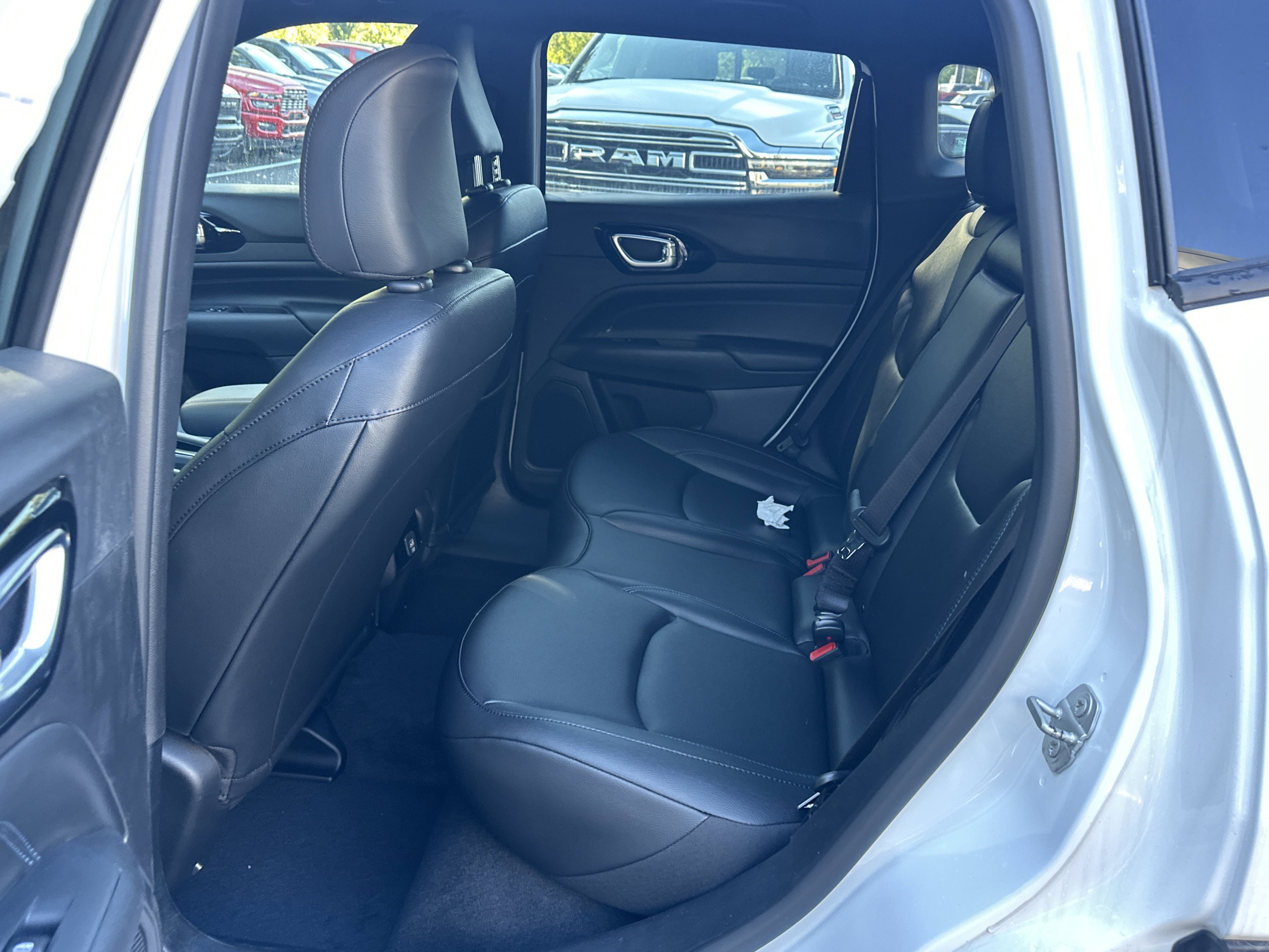 New 2026 Jeep Compass Limited image 30