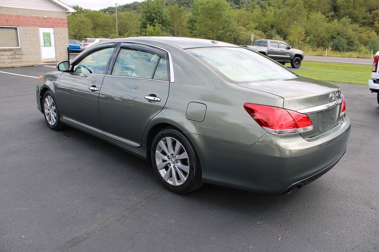 Used 2011 Toyota Avalon Limited FWD image 4