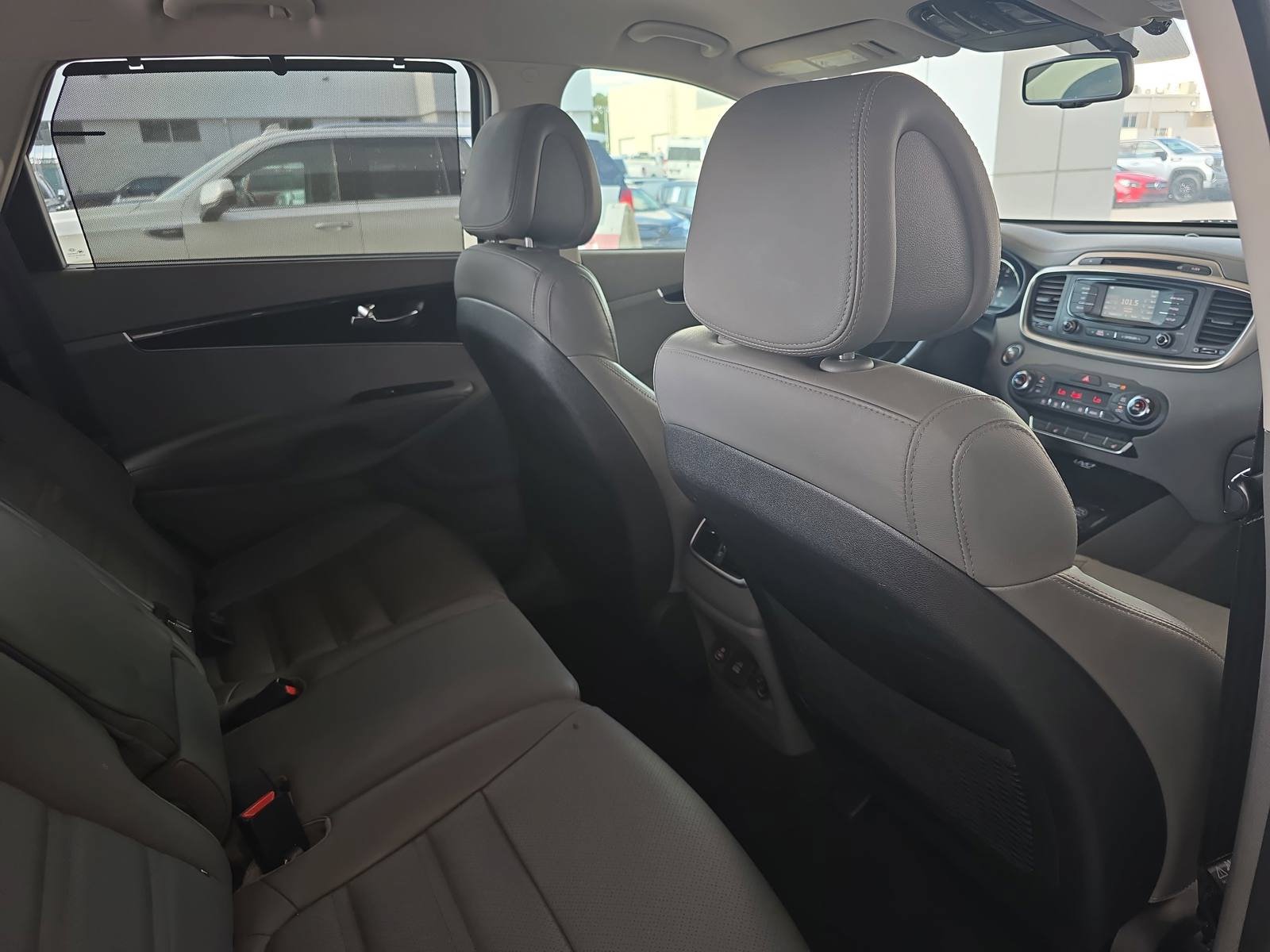 Used 2016 Kia Sorento EX w/ EX Premium Package FWD image 12