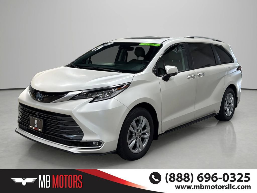 Used 2023 Toyota Sienna Limited