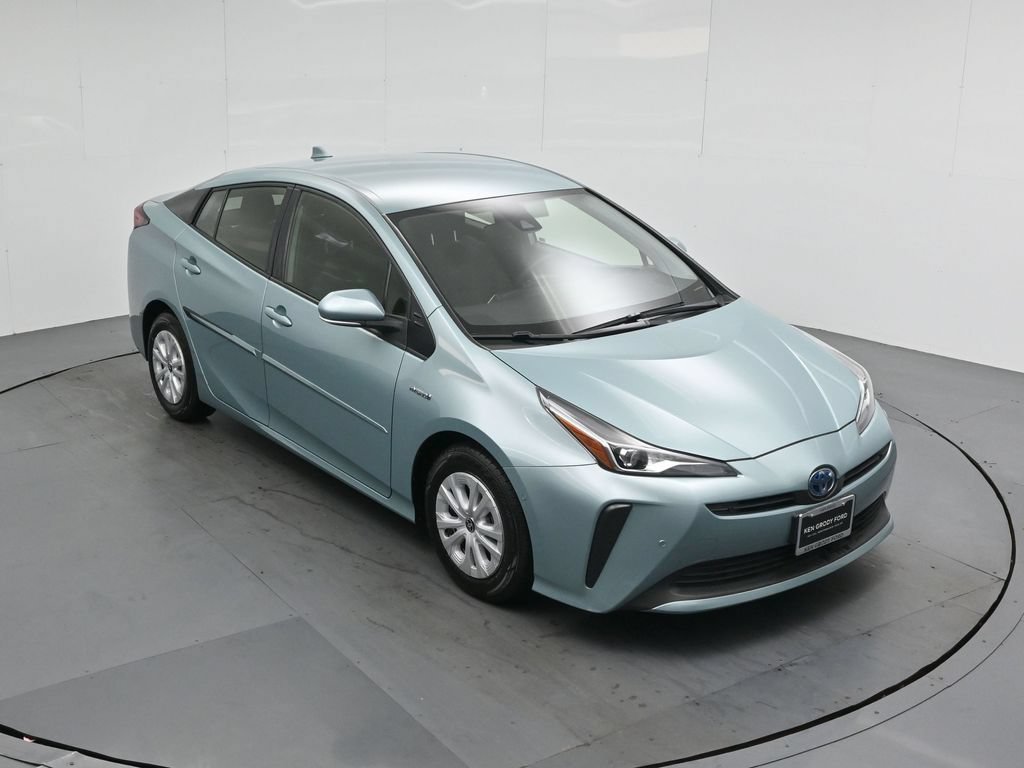 Used 2021 Toyota Prius LE FWD image 34
