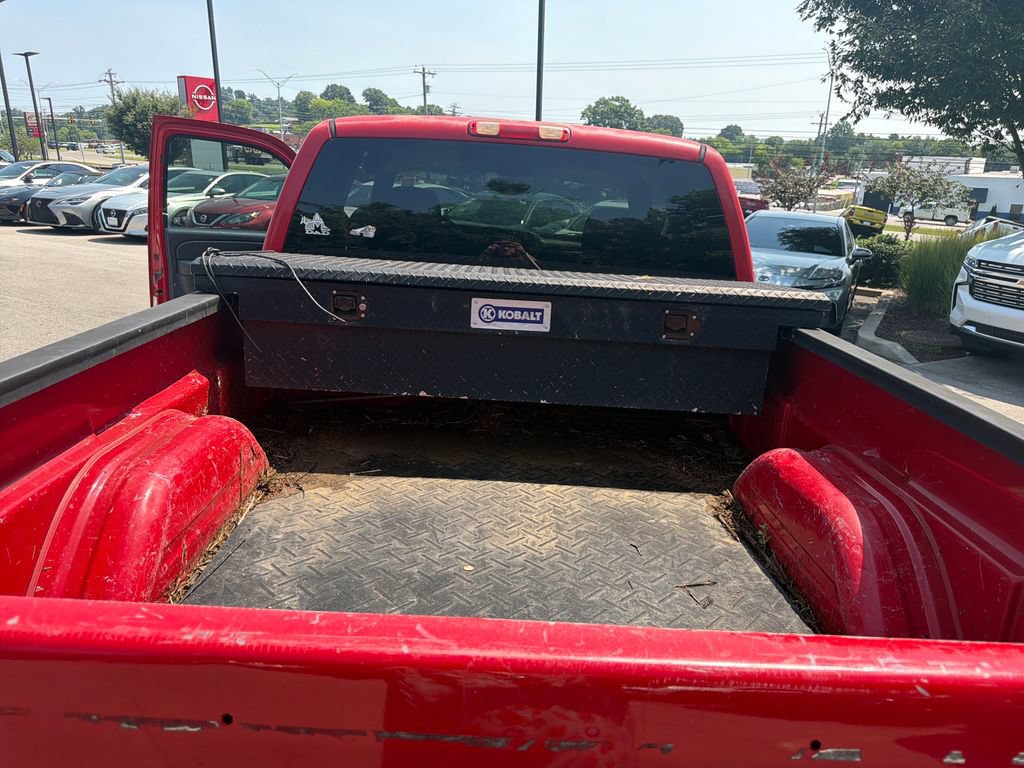 Used 2005 Chevrolet Silverado 2500 LS AWD/4WD image 23