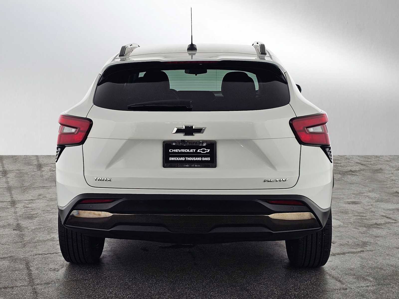 Used 2024 Chevrolet Trax ACTIV w/ Sunroof Package FWD image 4