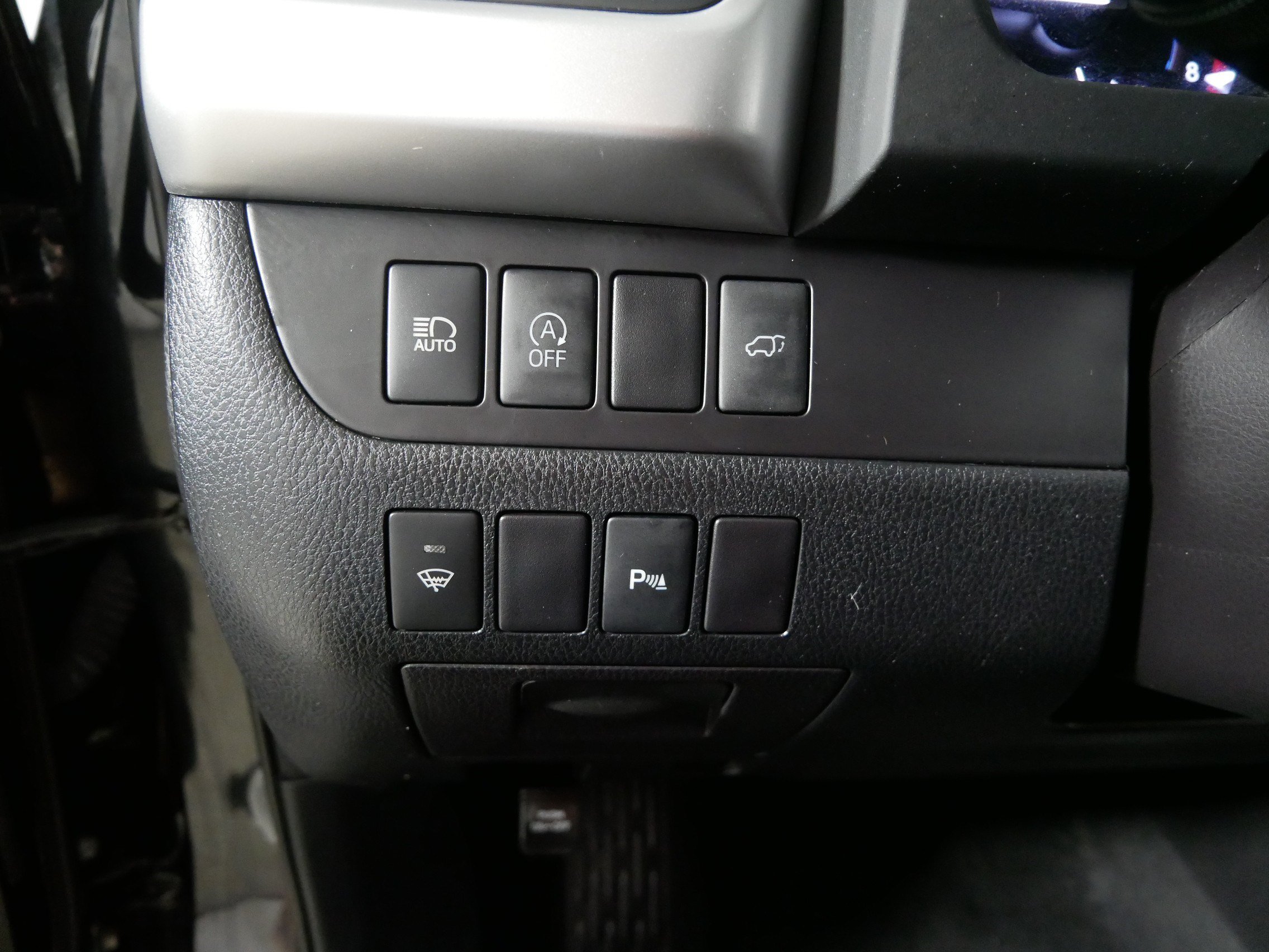 Used 2017 Toyota Highlander Limited w/ Protection Package #3 AWD/4WD image 26