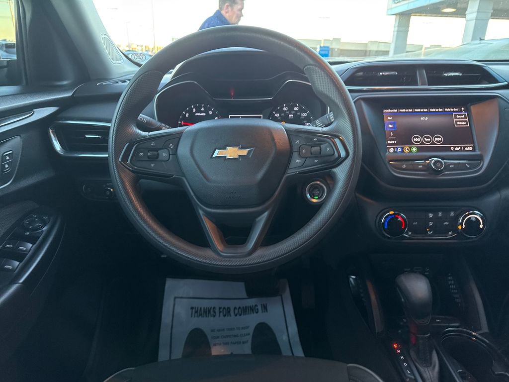 Used 2021 Chevrolet TrailBlazer LT image 15