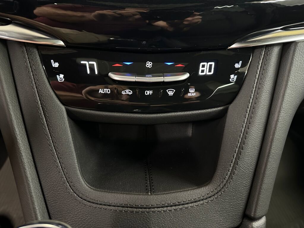 Certified 2025 Cadillac XT6 Sport w/ Technology Package image 23