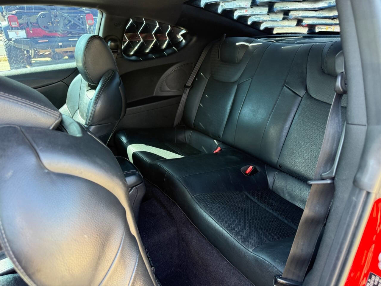 Used 2013 Hyundai Genesis 3.8 image 10