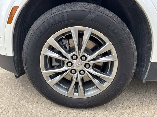 Used 2022 Cadillac XT5 Premium Luxury w/ Technology Package FWD image 7