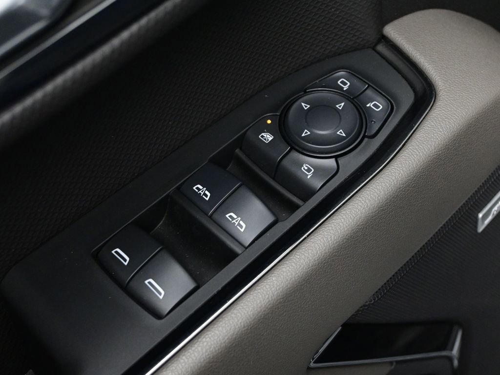 Used 2024 Chevrolet Silverado 1500 ZR2 w/ Technology Package image 17