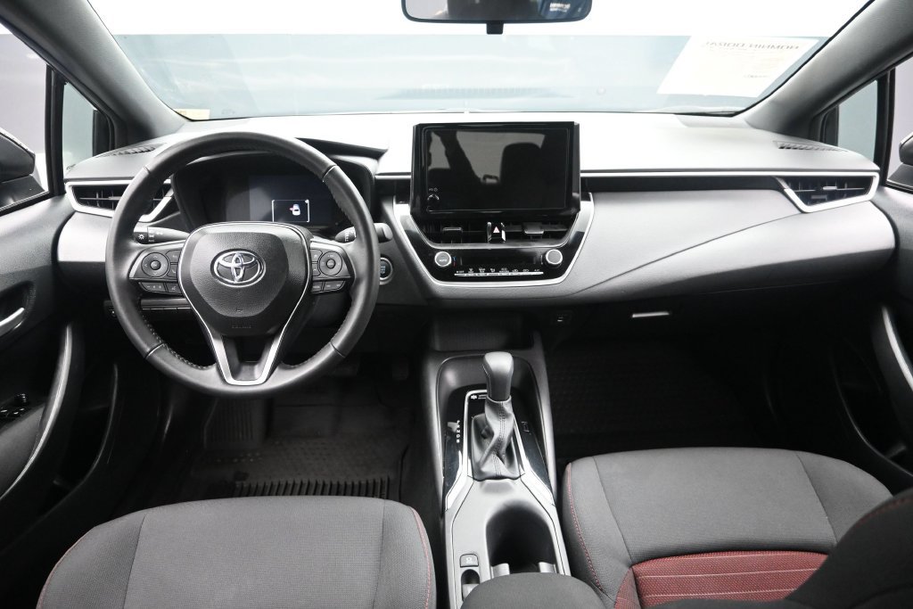 Used 2026 Toyota Corolla SE FWD image 14