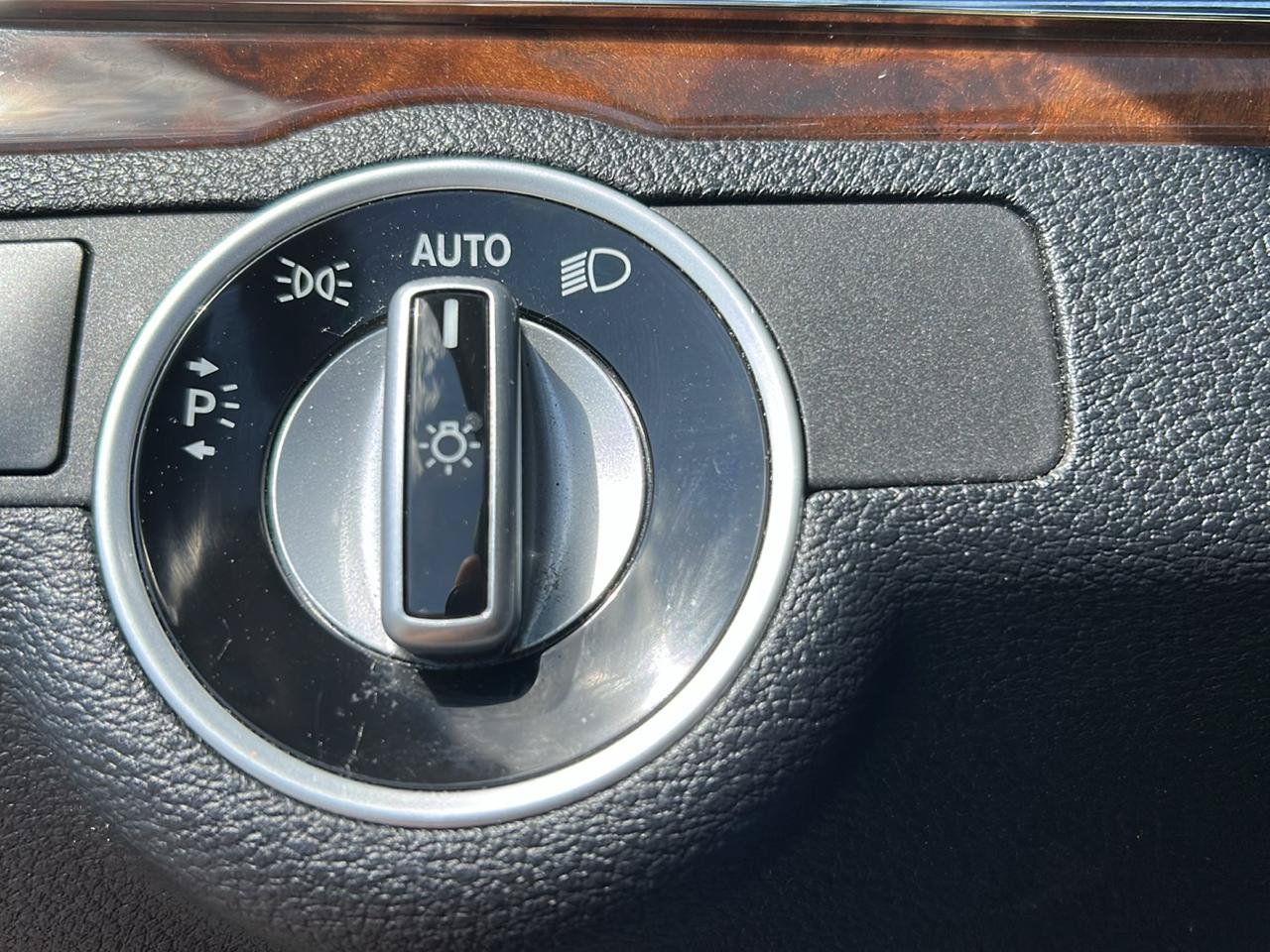 Used 2013 Mercedes-Benz E 350 Cabriolet image 9