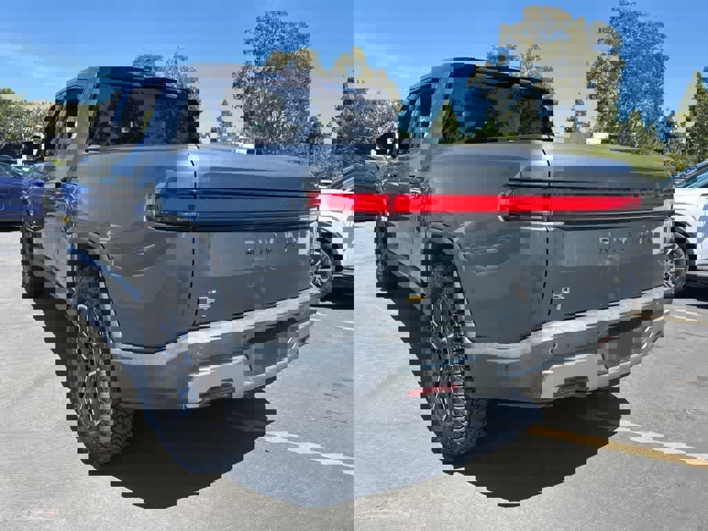 Used 2022 Rivian R1T Launch Edition image 4