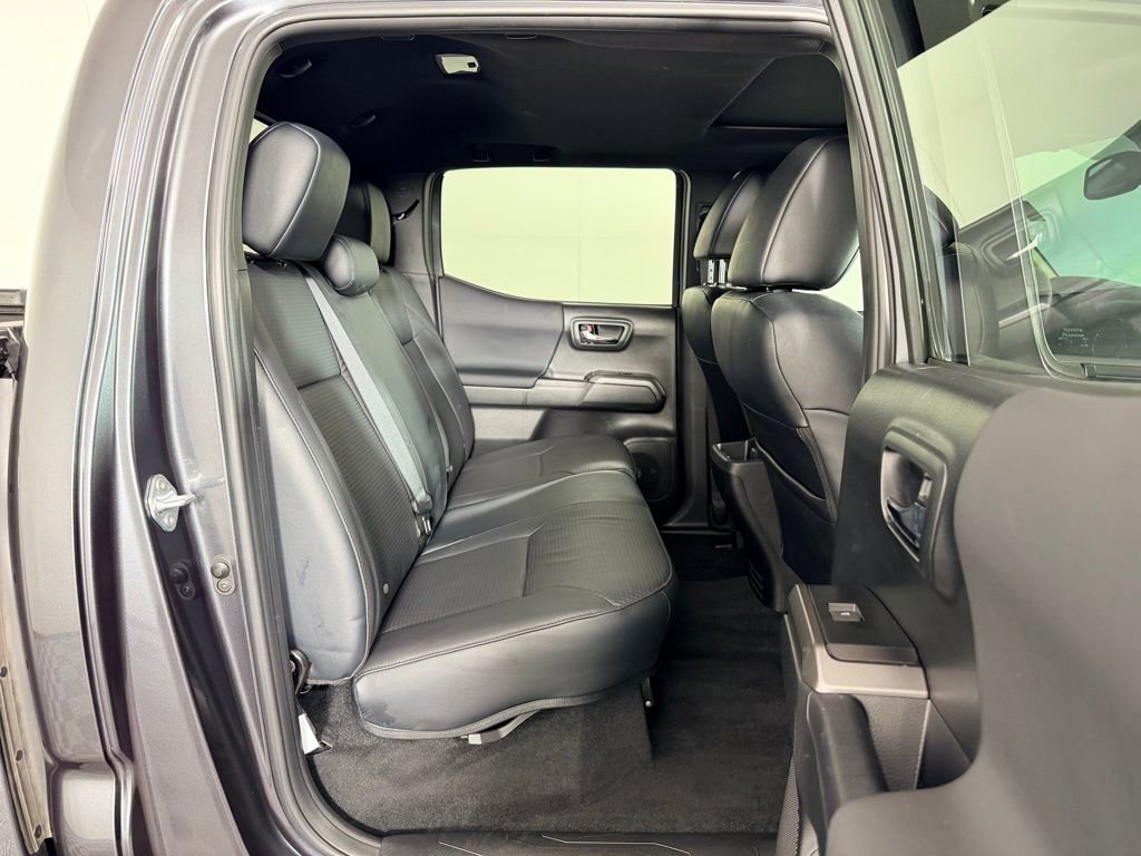 Used 2023 Toyota Tacoma TRD Off-Road w/ TRD Premium Off Road Package image 30