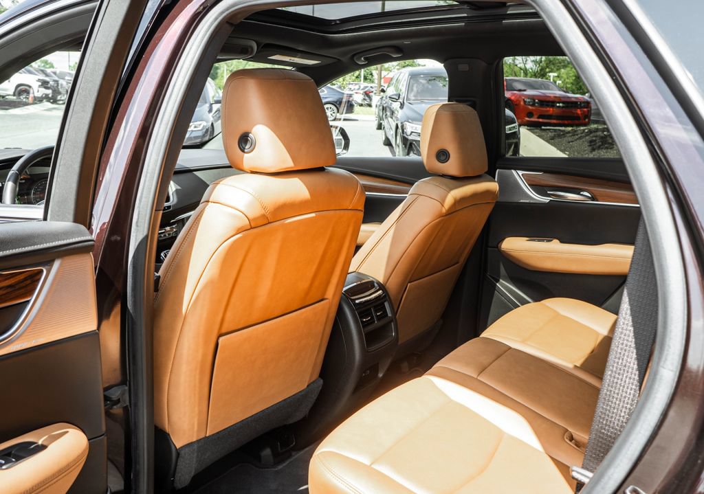 Used 2021 Cadillac XT5 Premium Luxury AWD/4WD image 27