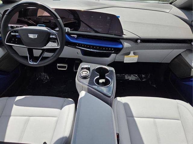 New 2027 Cadillac Optiq Luxury AWD/4WD image 19