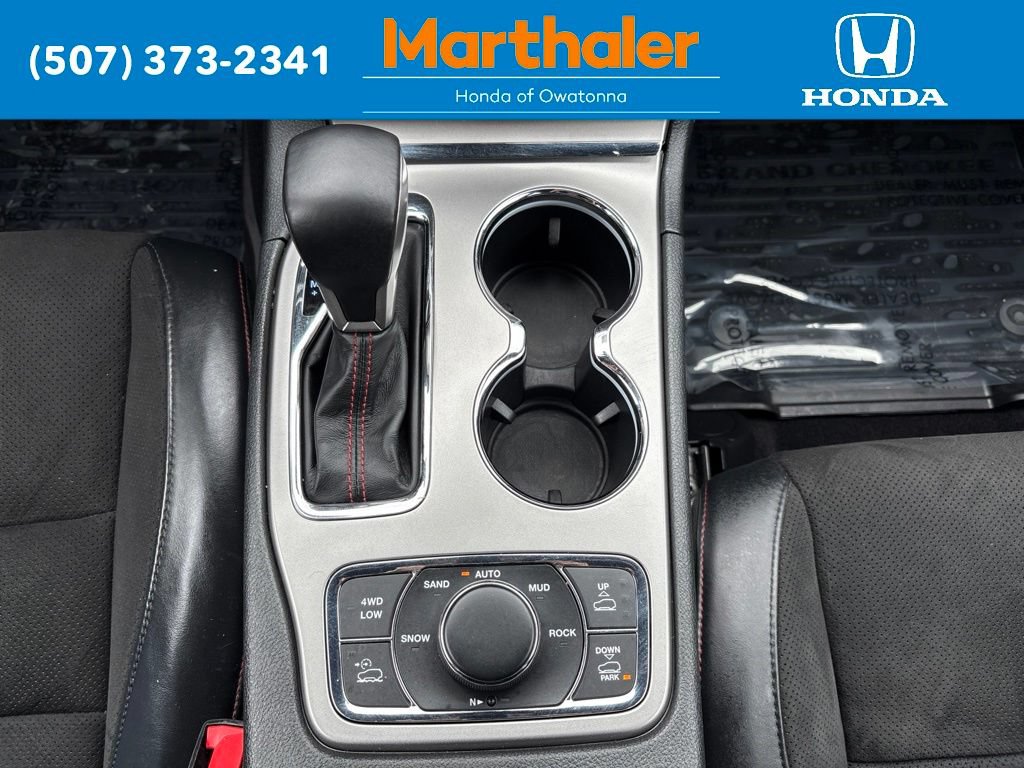 Used 2020 Jeep Grand Cherokee Trailhawk w/ Premium Lighting Group AWD/4WD image 23