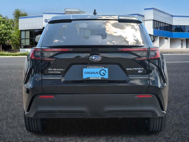 Used 2023 Subaru Solterra AWD image 4