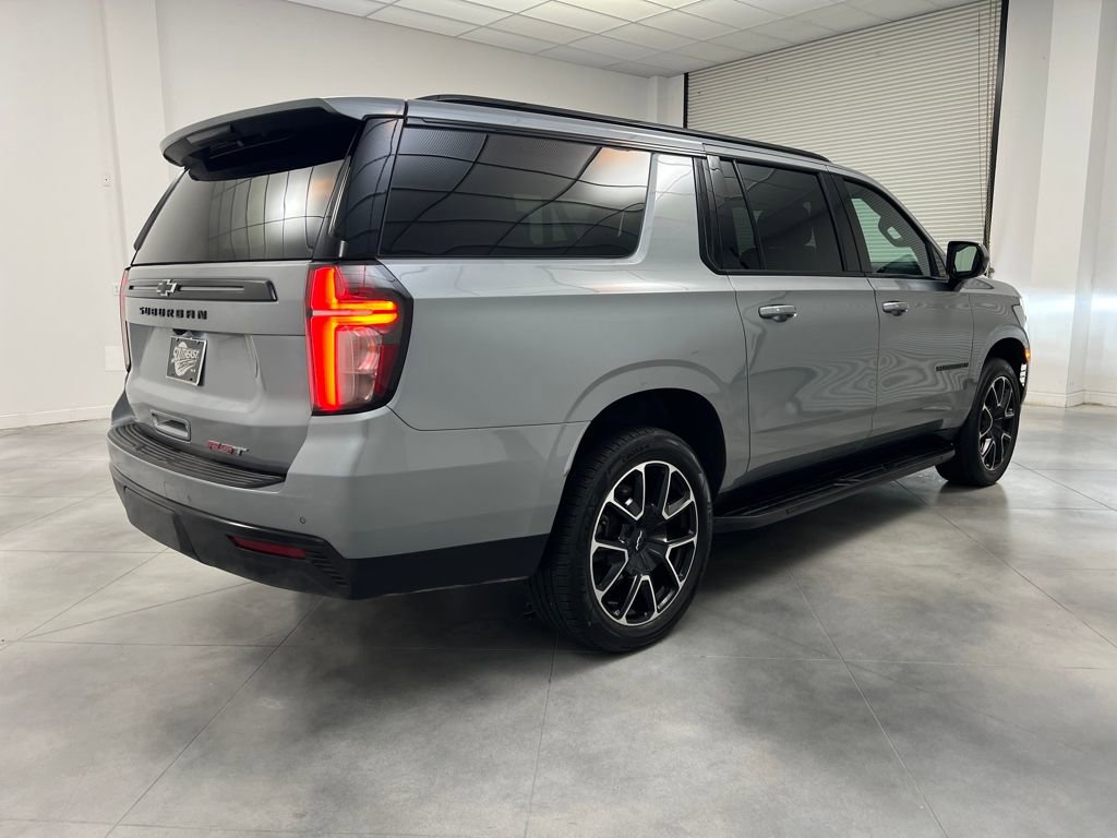 Used 2024 Chevrolet Suburban RST image 7