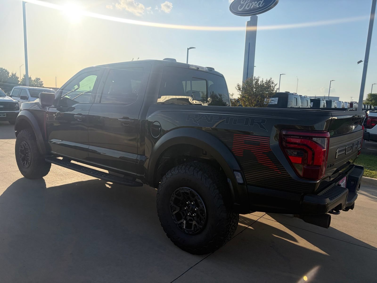 Used 2026 Ford F150 Raptor w/ Equipment Group 803A Raptor R AWD/4WD image 5