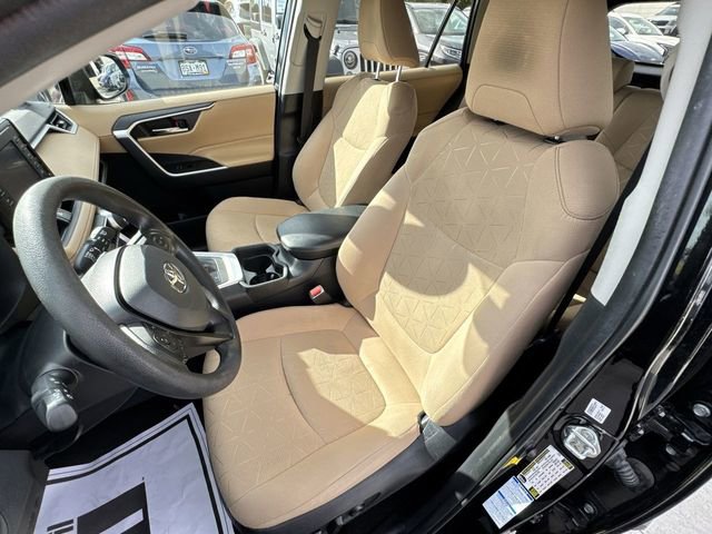Used 2021 Toyota RAV4 XLE w/ Convenience Package image 13