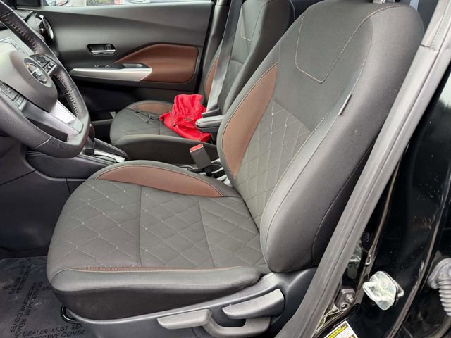 Used 2020 Nissan Kicks SR w/ Exterior Package image 12