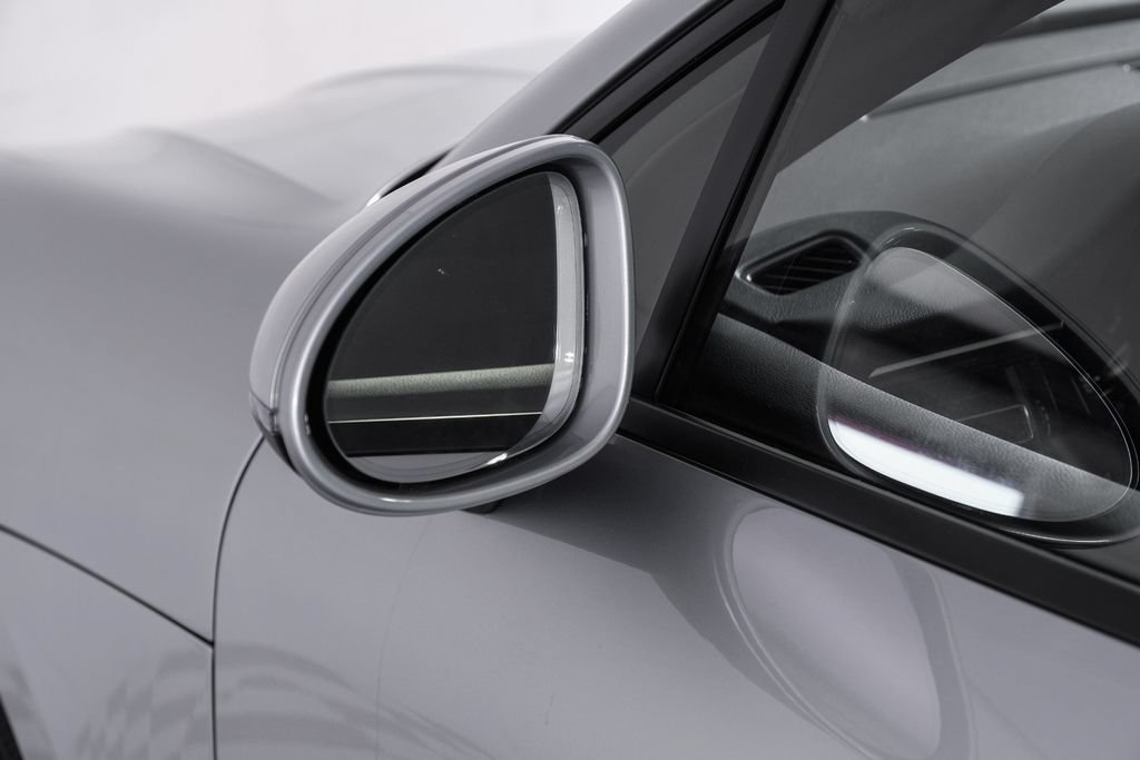 Used 2019 Porsche Macan w/ Premium Package AWD/4WD image 48