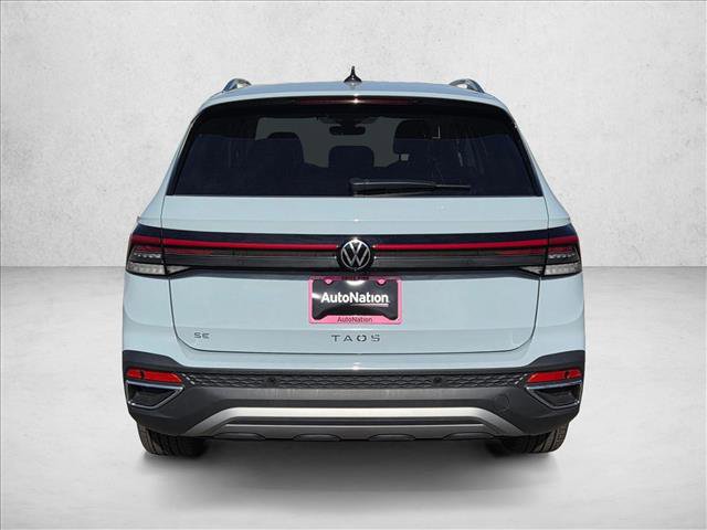 New 2026 Volkswagen Taos SE FWD image 8