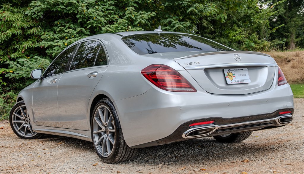 Used 2019 Mercedes-Benz S 560 Sedan w/ AMG Line Exterior image 3
