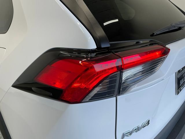 Used 2021 Toyota RAV4 XLE FWD image 33