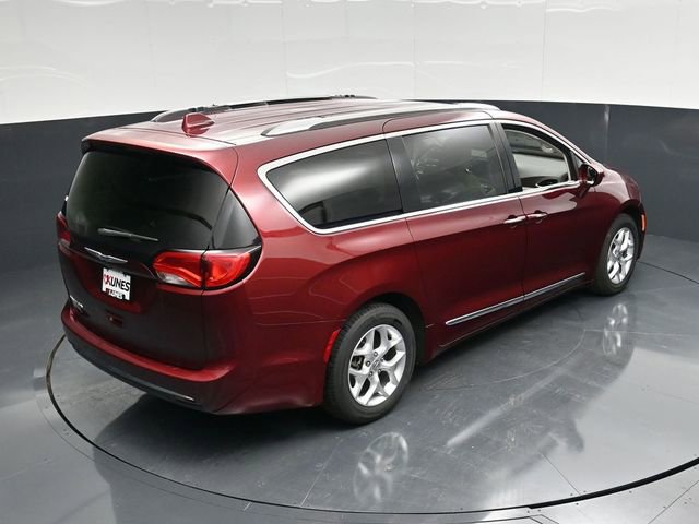 Used 2020 Chrysler Pacifica Touring-L w/ Tire & Wheel Group image 52