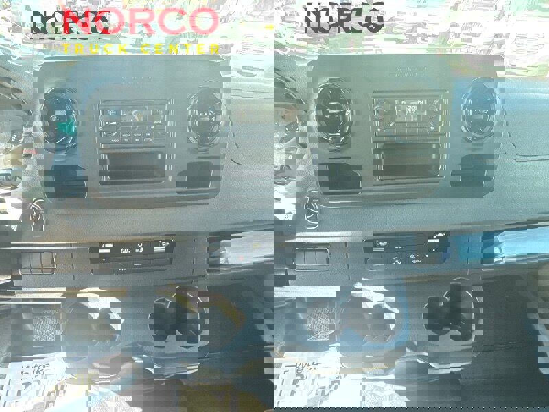 Used 2021 Freightliner Sprinter 3500 image 17