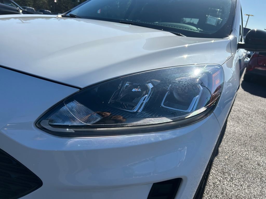 Used 2020 Ford Escape SE Sport image 36