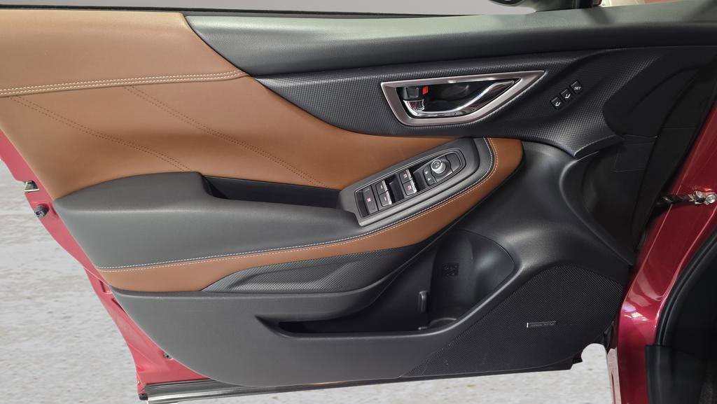 Used 2022 Subaru Forester Touring w/ Popular Package #2 image 9