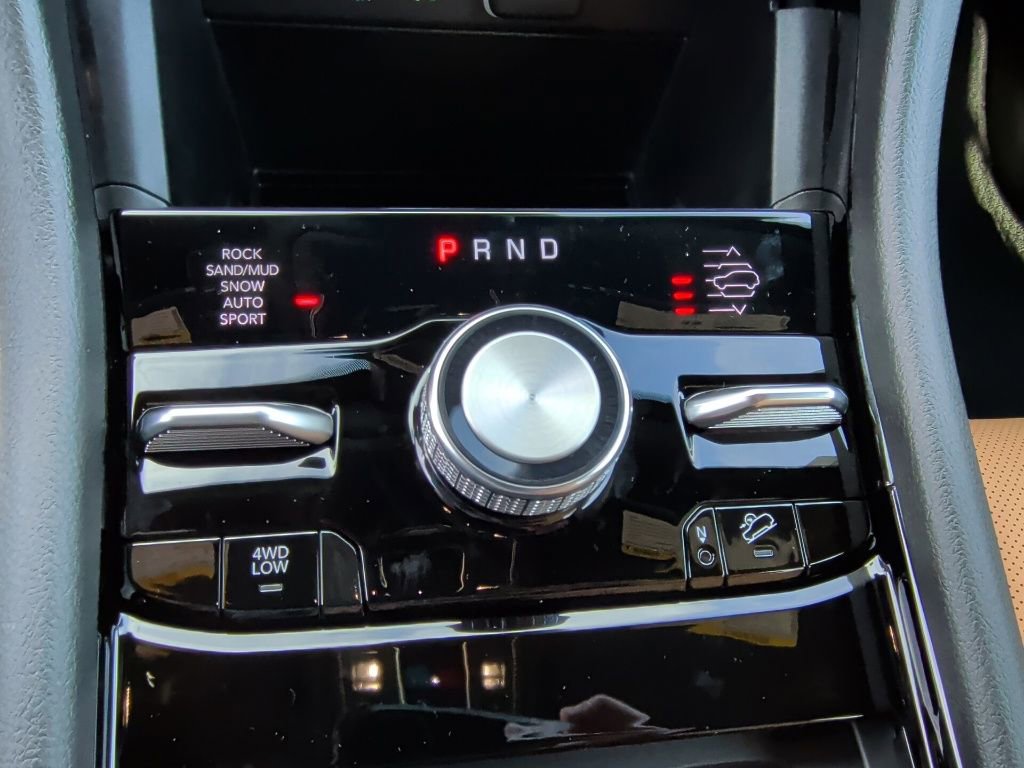 New 2025 Jeep Grand Cherokee Summit image 40