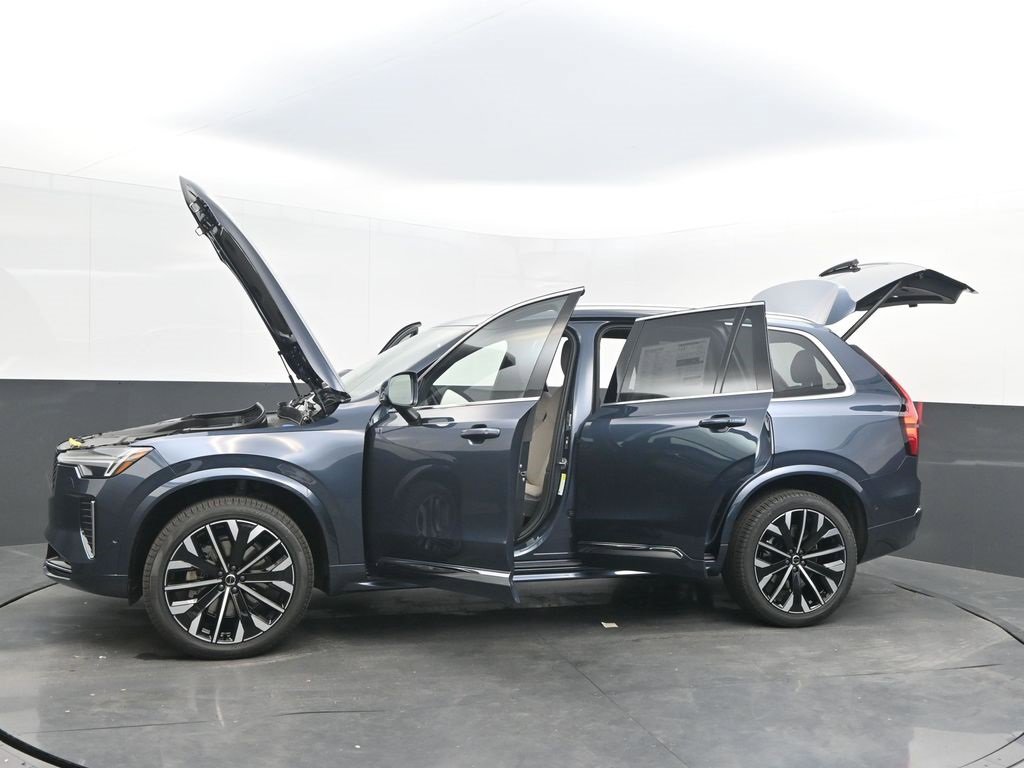 New 2026 Volvo XC90 B5 Plus image 40