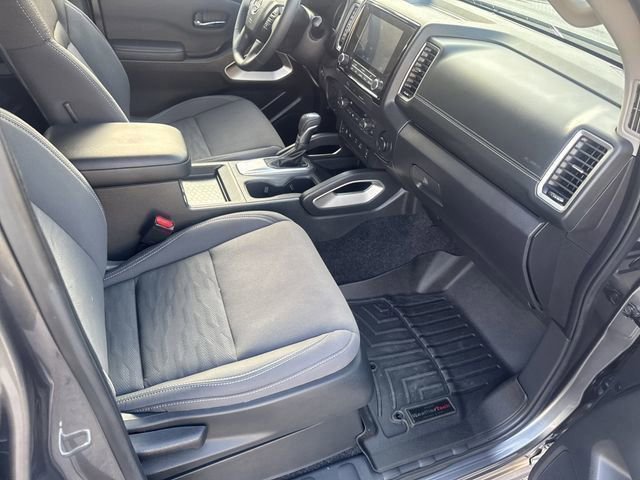 Used 2024 Nissan Frontier SV w/ SV Convenience Package image 14