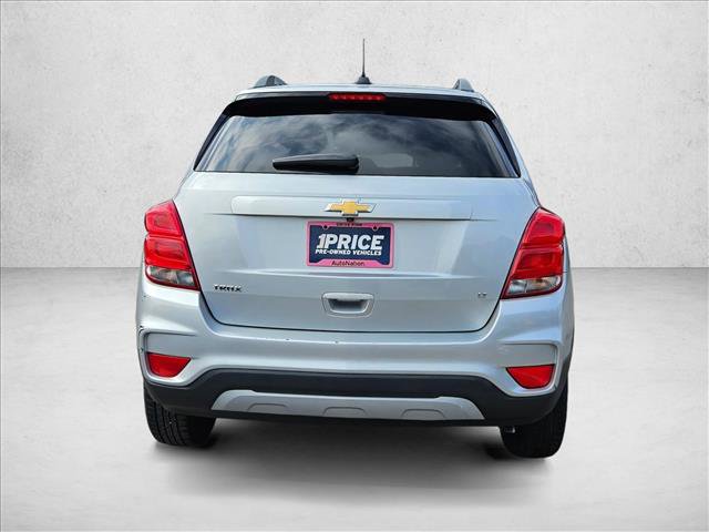 Used 2018 Chevrolet Trax LT w/ LT Convenience Package FWD image 7