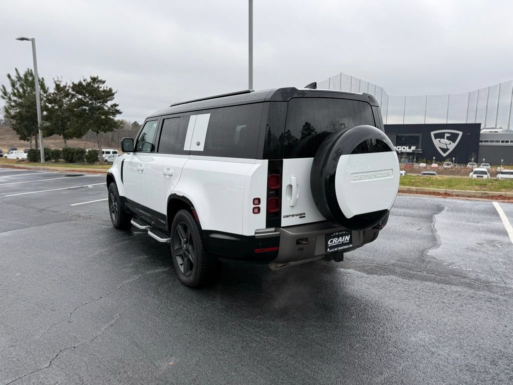 Used 2023 Land Rover Defender 130 X-Dynamic SE AWD/4WD image 5