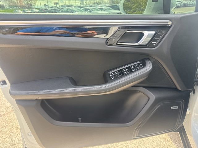 Used 2022 Porsche Macan image 10