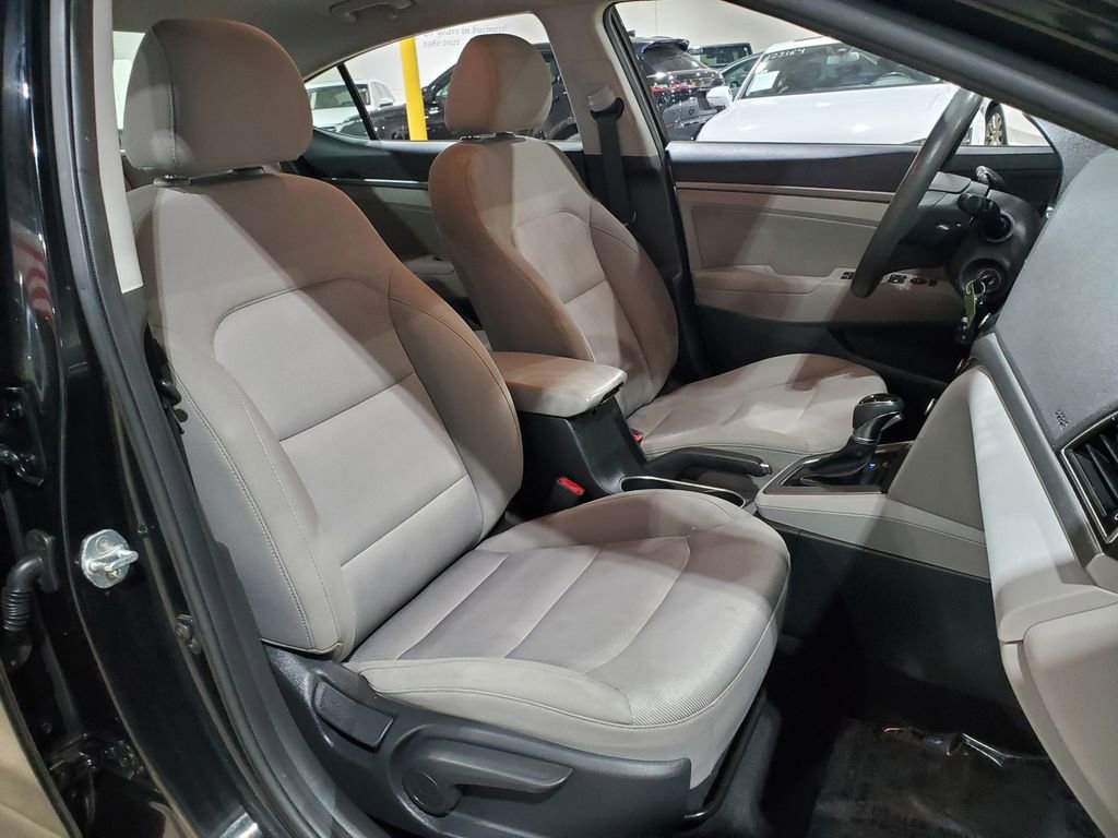 Used 2018 Hyundai Elantra SEL image 13