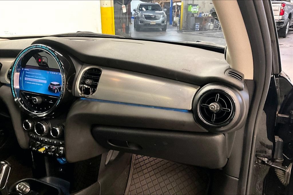 Used 2024 MINI Cooper SE FWD image 15