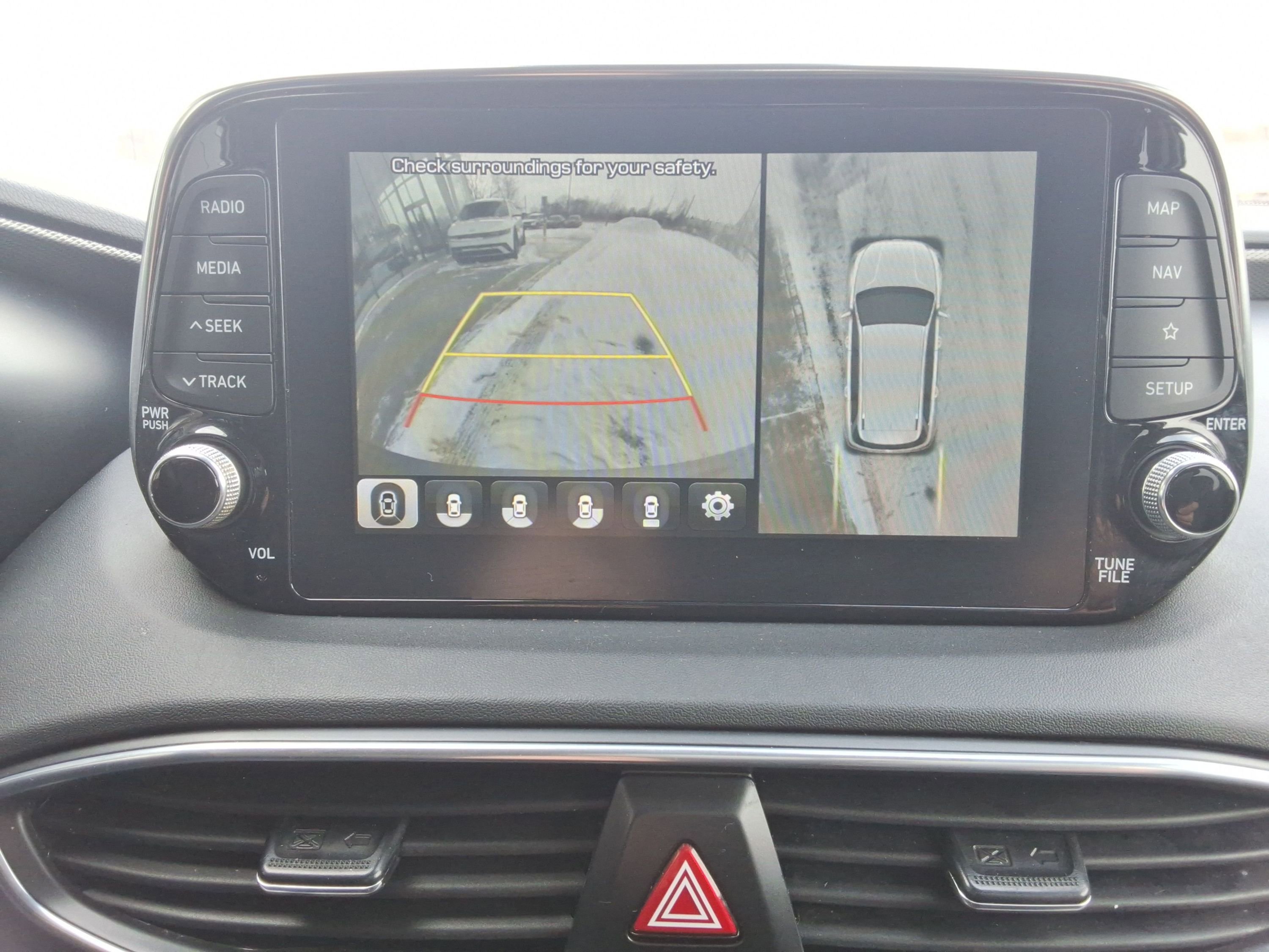 Used 2020 Hyundai Santa Fe Limited image 16