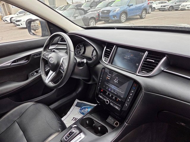 Used 2024 INFINITI QX50 Luxe image 2