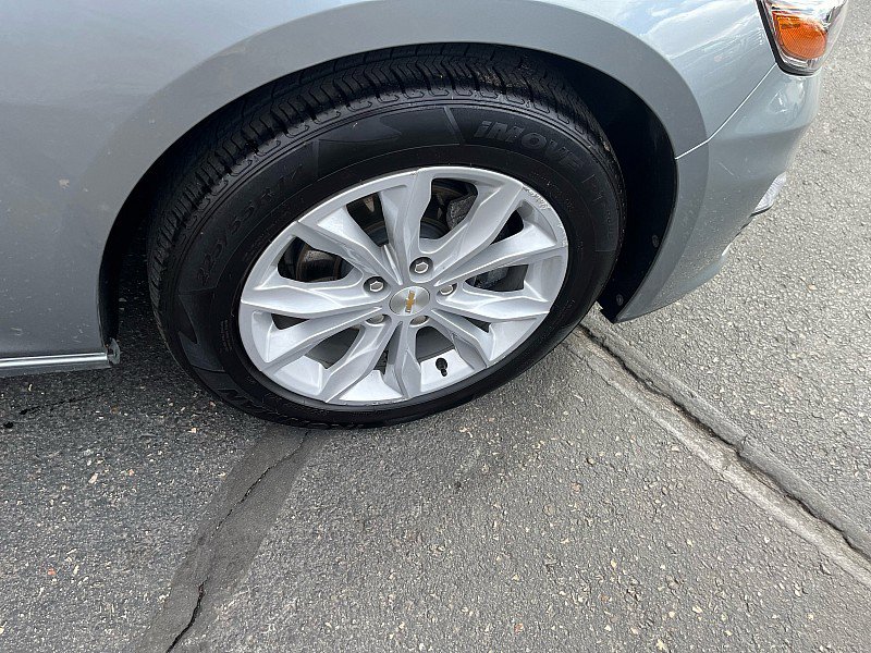 Used 2025 Chevrolet Malibu LT image 10