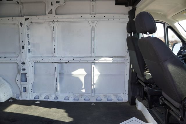 Used 2025 RAM ProMaster 2500 w/ Convenience Group image 17