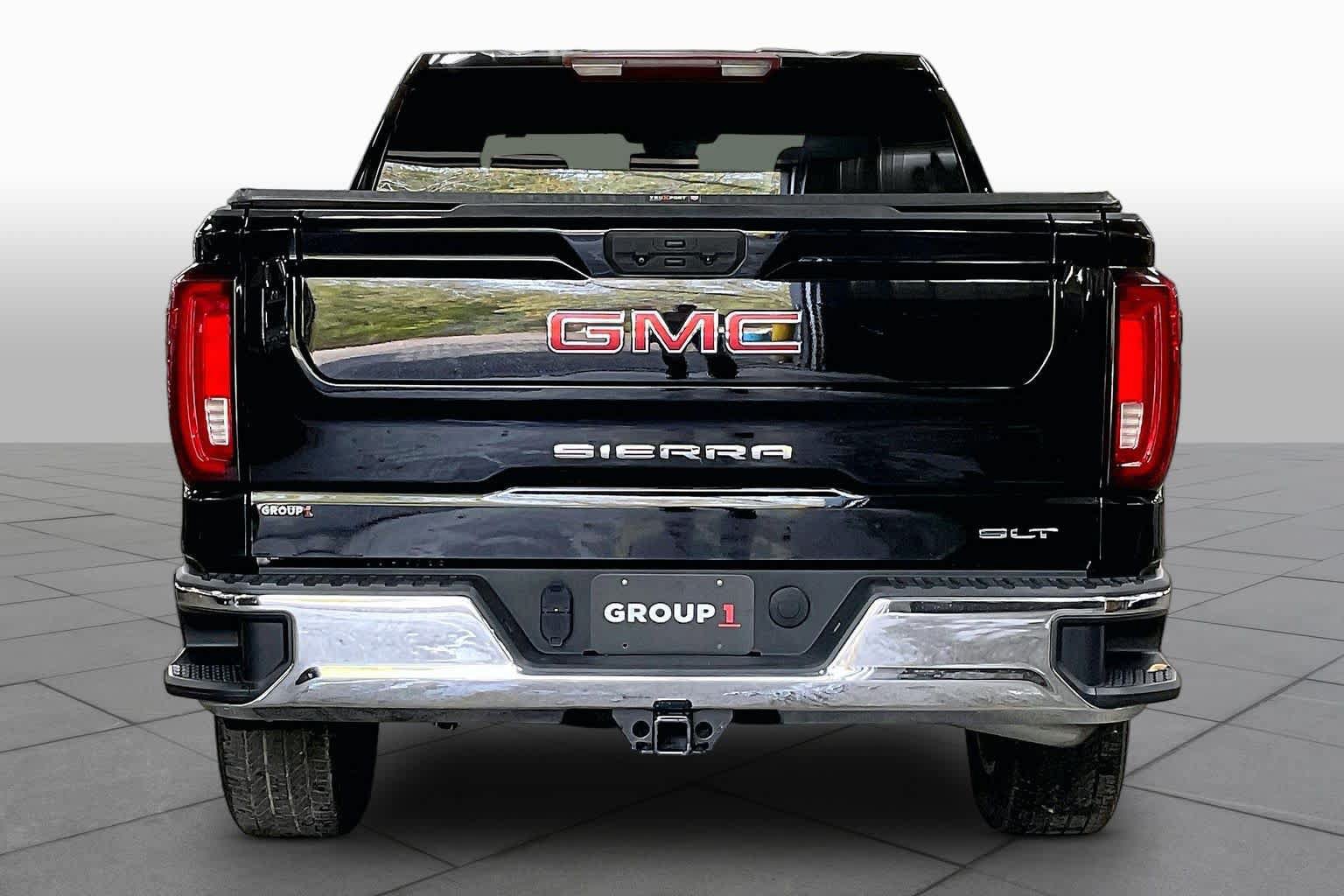 Used 2023 GMC Sierra 1500 SLT w/ SLT Convenience Package AWD/4WD image 5