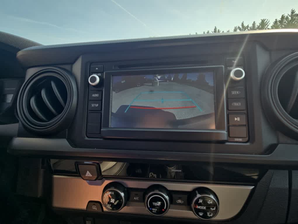 Used 2017 Toyota Tacoma SR RWD image 16