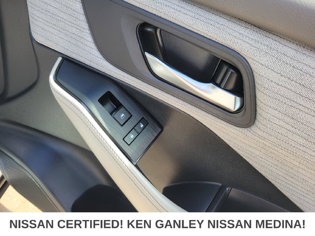 Certified 2023 Nissan Rogue SV AWD/4WD image 49