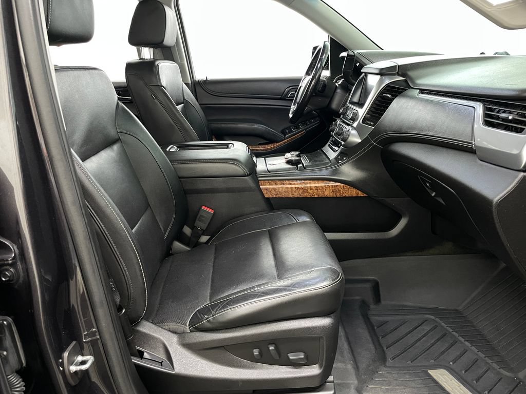 Used 2018 Chevrolet Tahoe Premier AWD/4WD image 42