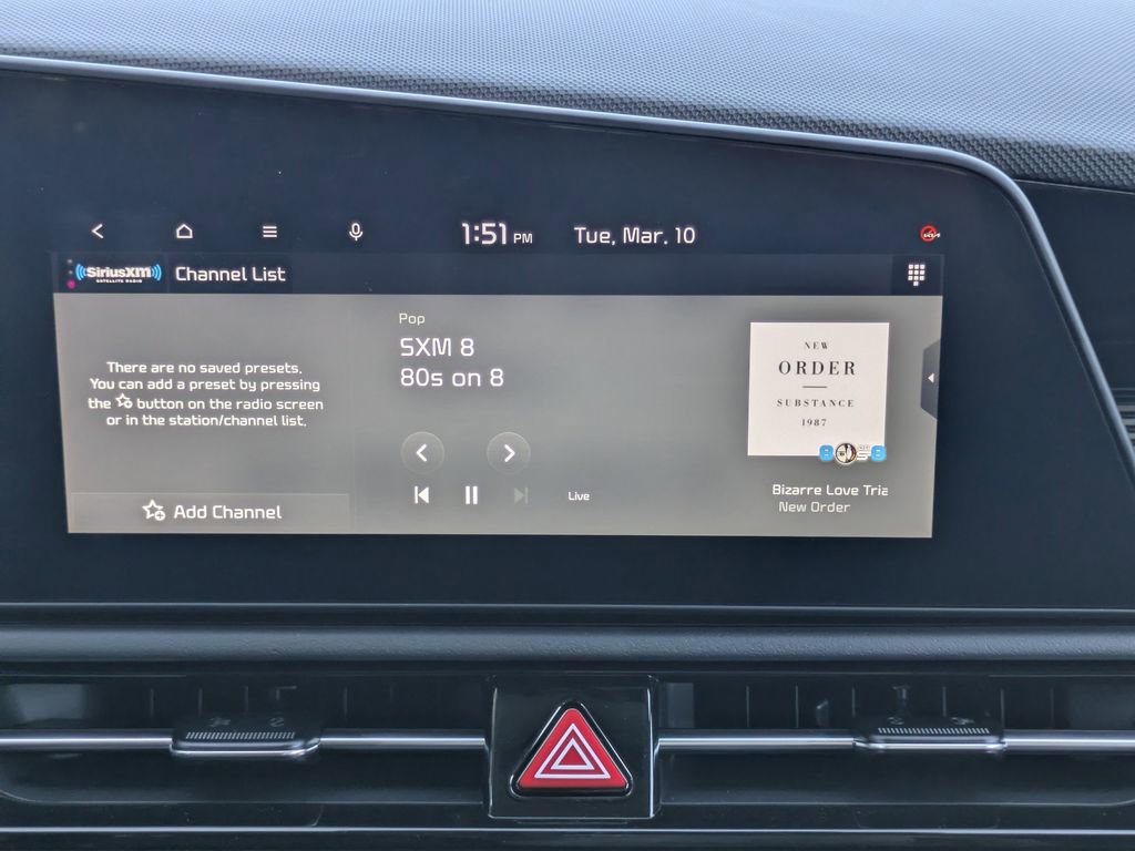 Used 2025 Kia Niro EX Touring image 18